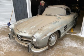 40 év után került elő a 300 SL Roadster