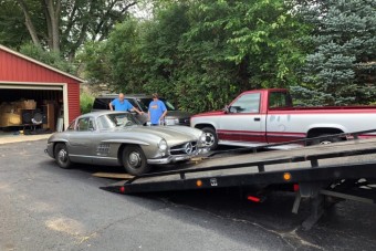 Sirályszárnyas Mercedest találtak egy garázsban