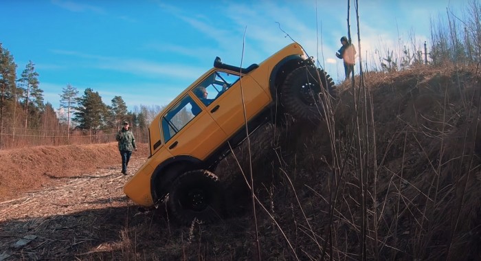 Az oroszok megcsinálták a tökéletes terepmenő Zsigulit V8-as motorral 1