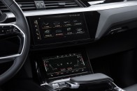 Már rendelhető az Audi második villanyautója 17