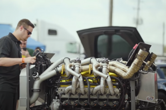 Szívóként is 750 lóerős, most kapott négy turbót