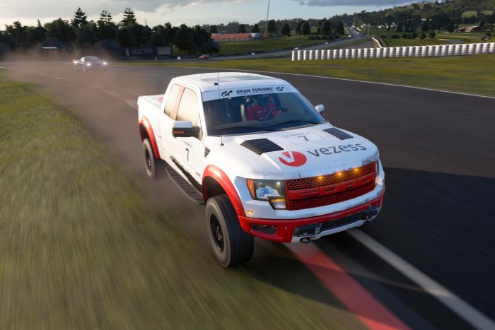 Versenyautó-tesztelési lehetőséget nyerhetsz szimulátorozással