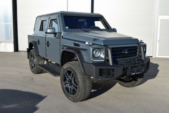 135 millióért adják használtan a legdurvább páncélozott Mercedest