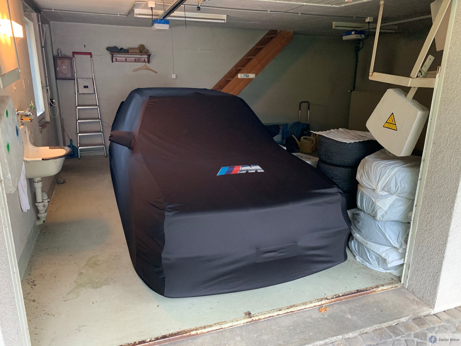 30 milliót kérnek ezért a jó ízléssel átfésült BMW E30 M3-asért 5