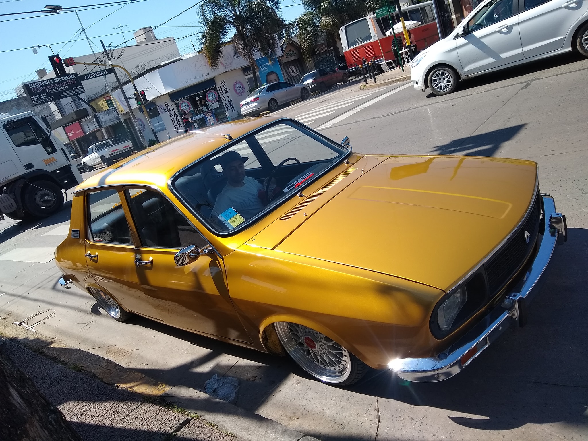 Ha ez a Renault 12 egy alma, akkor nagyon messze került a fájától 1