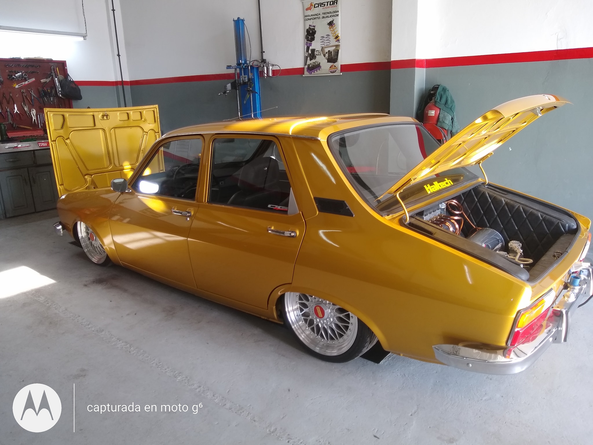 Ha ez a Renault 12 egy alma, akkor nagyon messze került a fájától 5