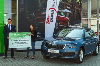 250 ezer forintos utalvánnyal lepte meg egyik vevőjét a Škoda