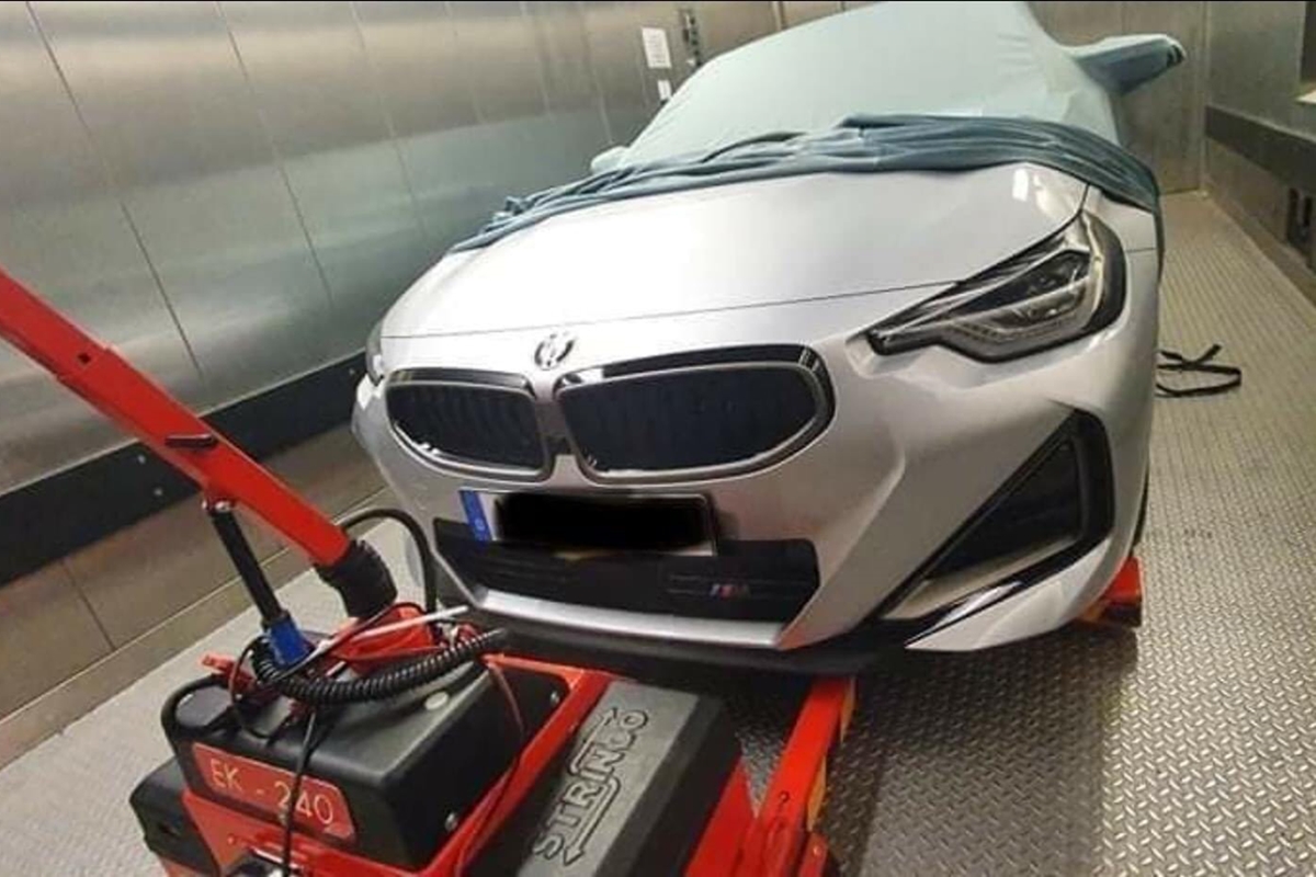 Merész vonalakat villantott a 2-es BMW 4