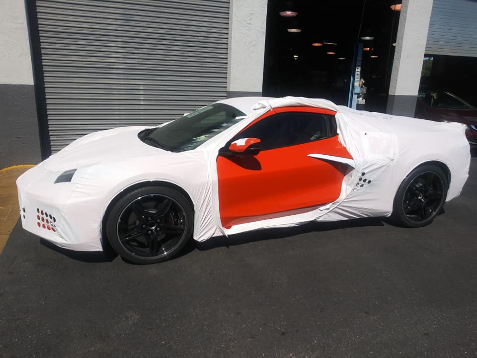 Megvette az új Corvette-et, másnap összetörte 1 | Vezess Megvette az új Corvette-et, másnap összetörte 1