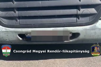 Taxi-filmbe illő trükkel akart spórolni a kamionos