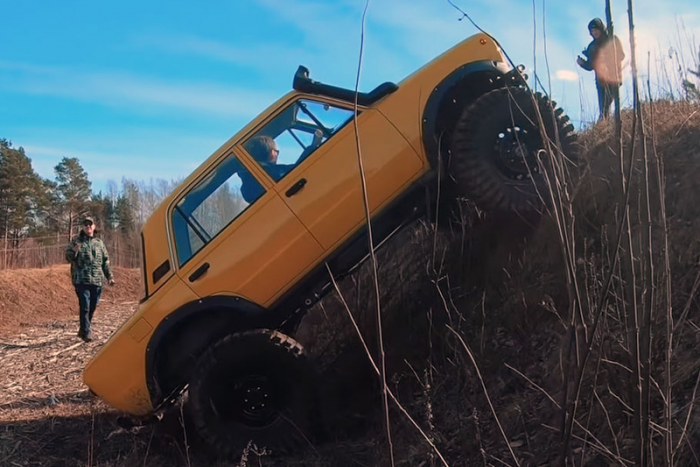 Az oroszok megcsinálták a tökéletes terepmenő Zsigulit V8-as motorral