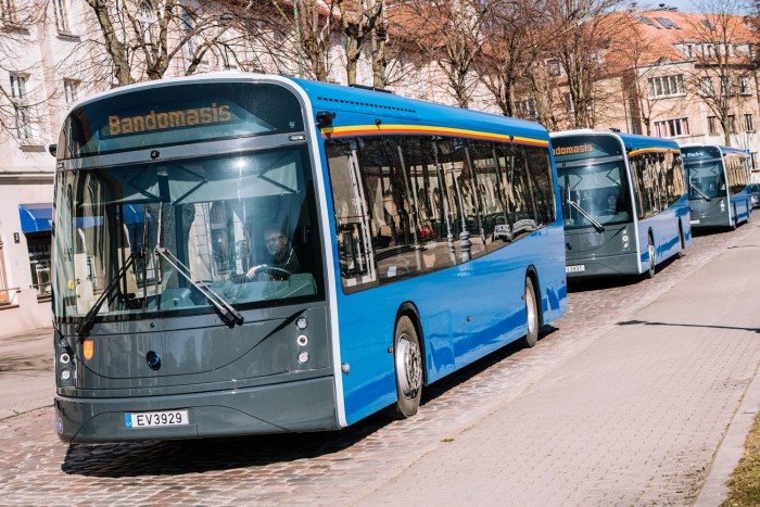 PET-palackok felhasználásával készítettek villanybuszt 4