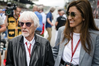 Ecclestone: Ráértem gyereket csinálni