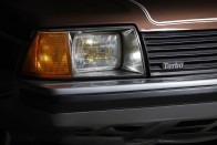 Renault Fuego Turbo – Lesajnált gebéből turbós táltos 44