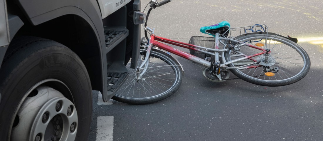Büntetés nélkül jött ki a bíróságról a kerékpárost halálra gázoló autós