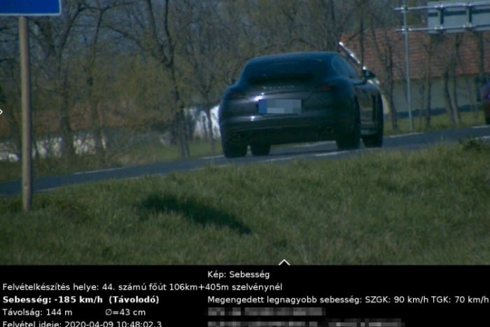 Csak dísz volt a 90-es tábla, jól odalépett a Porschénak 1