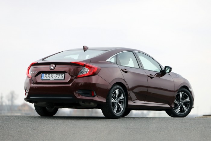 Akár hibátlan is lehetne: Honda Civic 1,5 teszt 3 Akár hibátlan is lehetne: Honda Civic 1,5 teszt 3