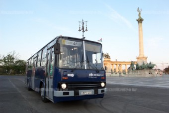 Szeretnél egy BKV-s Ikarust? Itt a lehetőség!