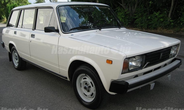 Szinte újautó-árban adják ezt az öreg kocka-Ladát 5