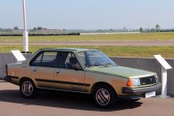 Renault Fuego Turbo – Lesajnált gebéből turbós táltos 37