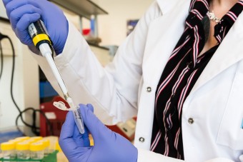 A Forma-1 nem pazarolhat vírusteszteket