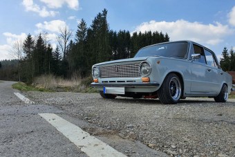 Pokolian menő magyar Ladákkal ünnepeljük a ma 50 éves Zsigulit