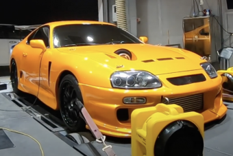 Nincs több kérdés, ez a Toyota Supra padon mérve tudja a 2000 lóerőt