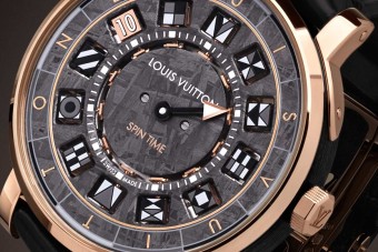 Meteoritból készített luxusórát a Louis Vuitton