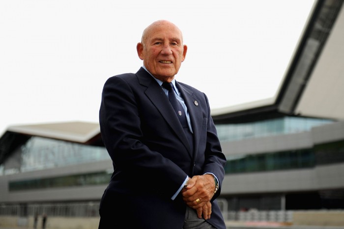 Elhunyt a Forma-1-es legenda