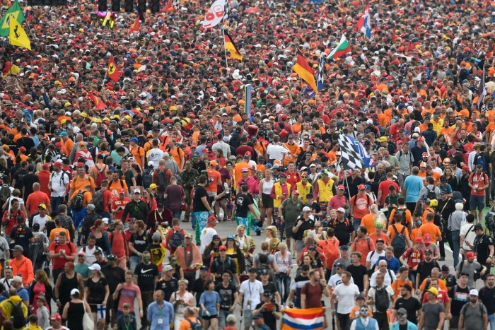 F1: Baj lehet a nagy nyitásból