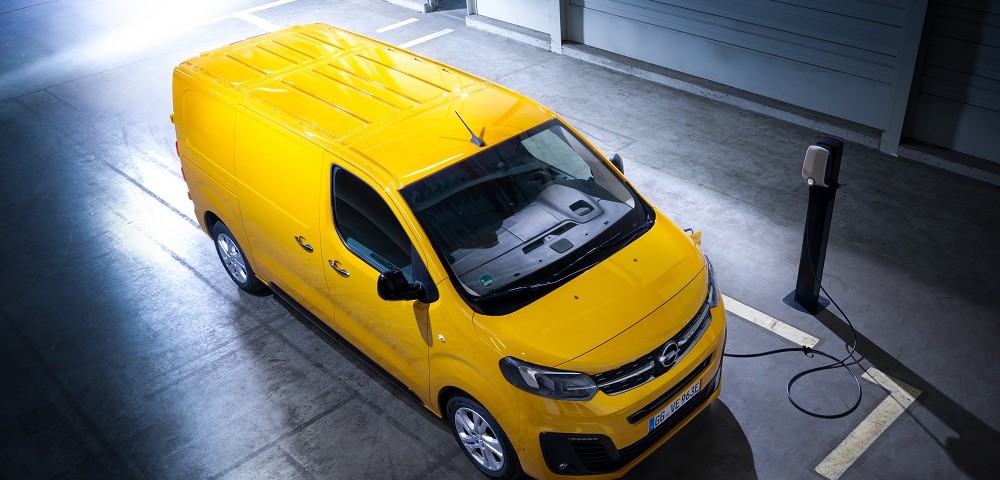 Nyártól elérhető az Opel villanyfurgonja