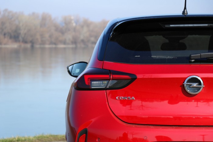 Nagy változás jön az Opelek forgalmazásában