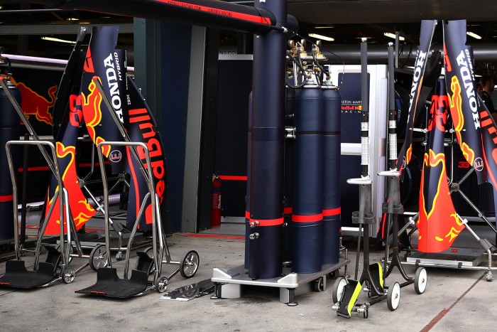 Visszadobták az F1-es lélegeztetőgépet