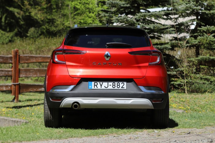 Teszteltük a Renault-sikermodelljét: itt az új Captur 15 Teszteltük a Renault-sikermodelljét: itt az új Captur 15