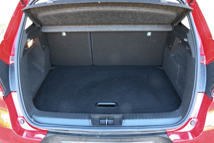 Teszteltük a Renault-sikermodelljét: itt az új Captur 16