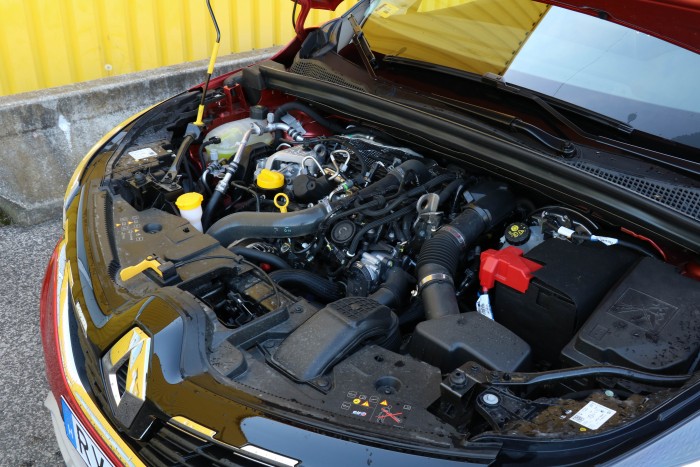 Teszteltük a Renault-sikermodelljét: itt az új Captur 13 Teszteltük a Renault-sikermodelljét: itt az új Captur 13