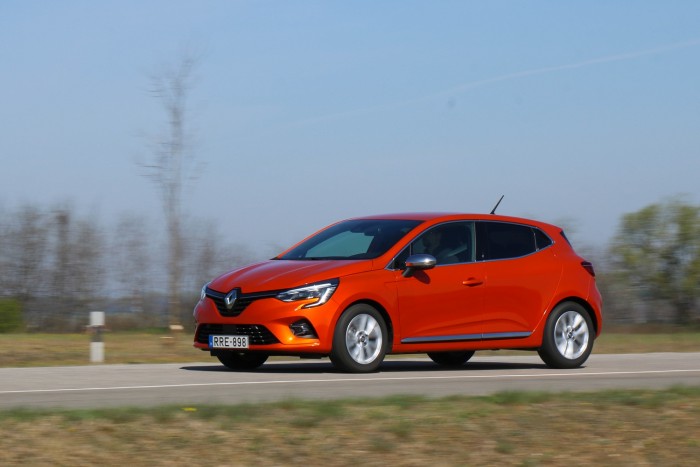 Kisautó vagy SUV? – Mivel járok jobban? 9 Kisautó vagy SUV? – Mivel járok jobban? 9