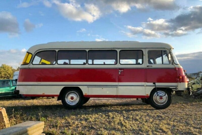 Mindössze 1200 kilométer van ebben a Roburban