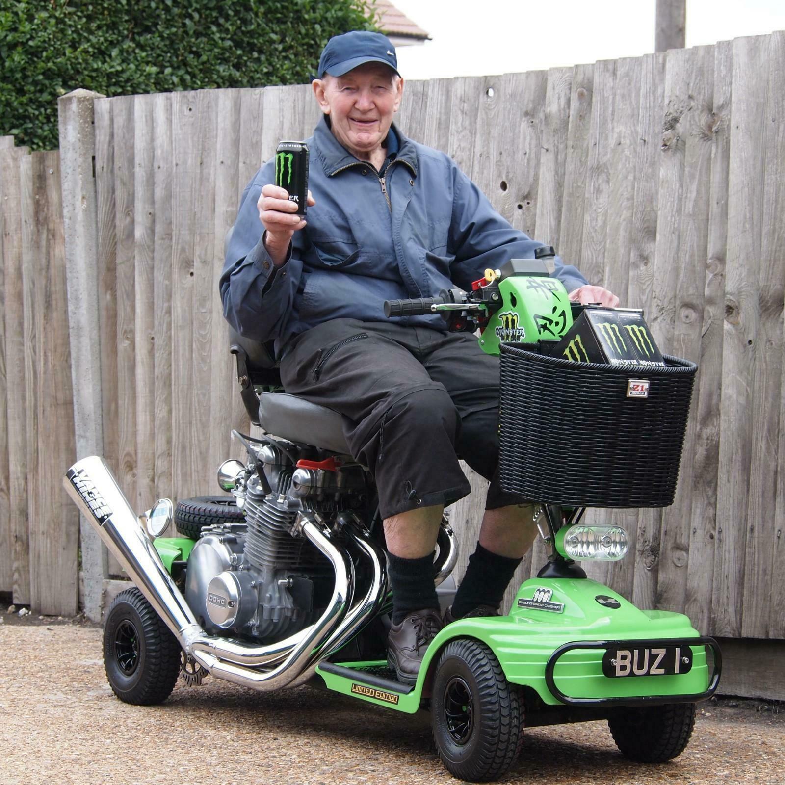 Gyilkosan erős kerekes széket árulnak Angliában 4