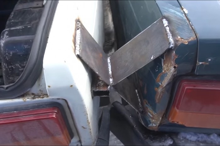 Kilinccsel előre támadnak a sziámi-Ladák 3