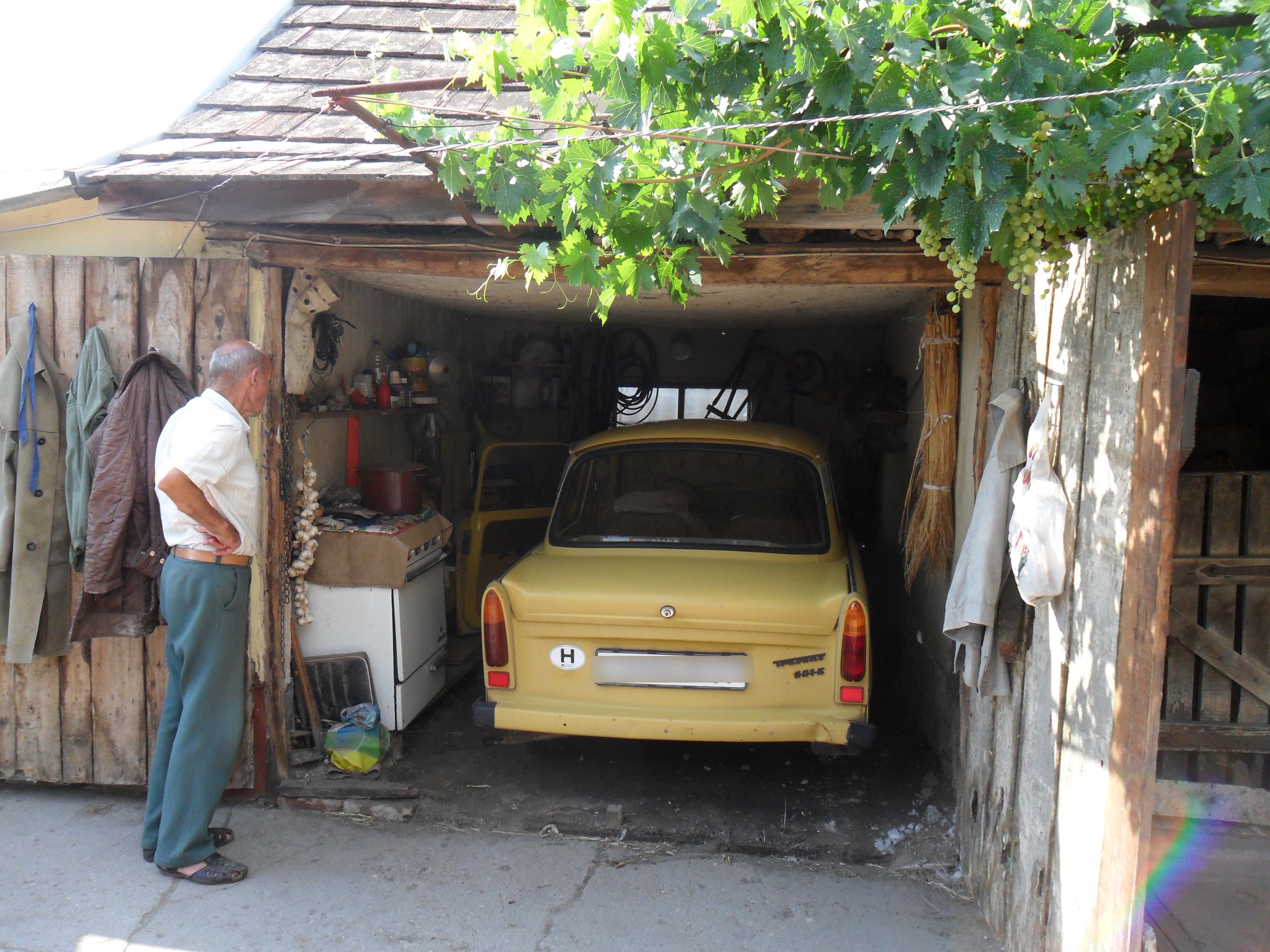 Amerikai reklámban kapott szerepet egy magyar Trabant 1 Amerikai reklámban kapott szerepet egy magyar Trabant 1