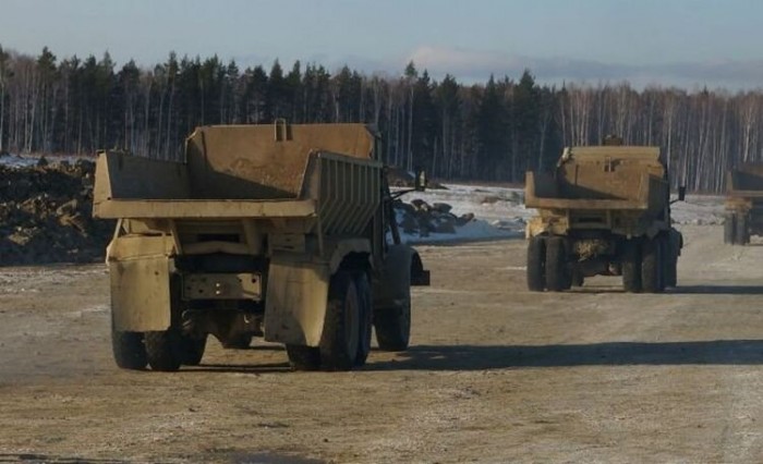 Pár éve még radioaktív hulladékot takarítottak ezek a teherautók 4