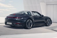 Nem kabrió, nem is kupé: visszatér a Porsche 911 Targa 20