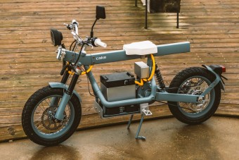 Ez a villany-motorkerékpárok svájci bicskája