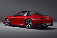 Nem kabrió, nem is kupé: visszatér a Porsche 911 Targa 17