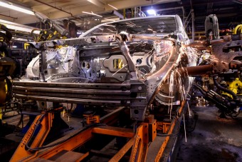 Napfénnyel fognak autót gyártani