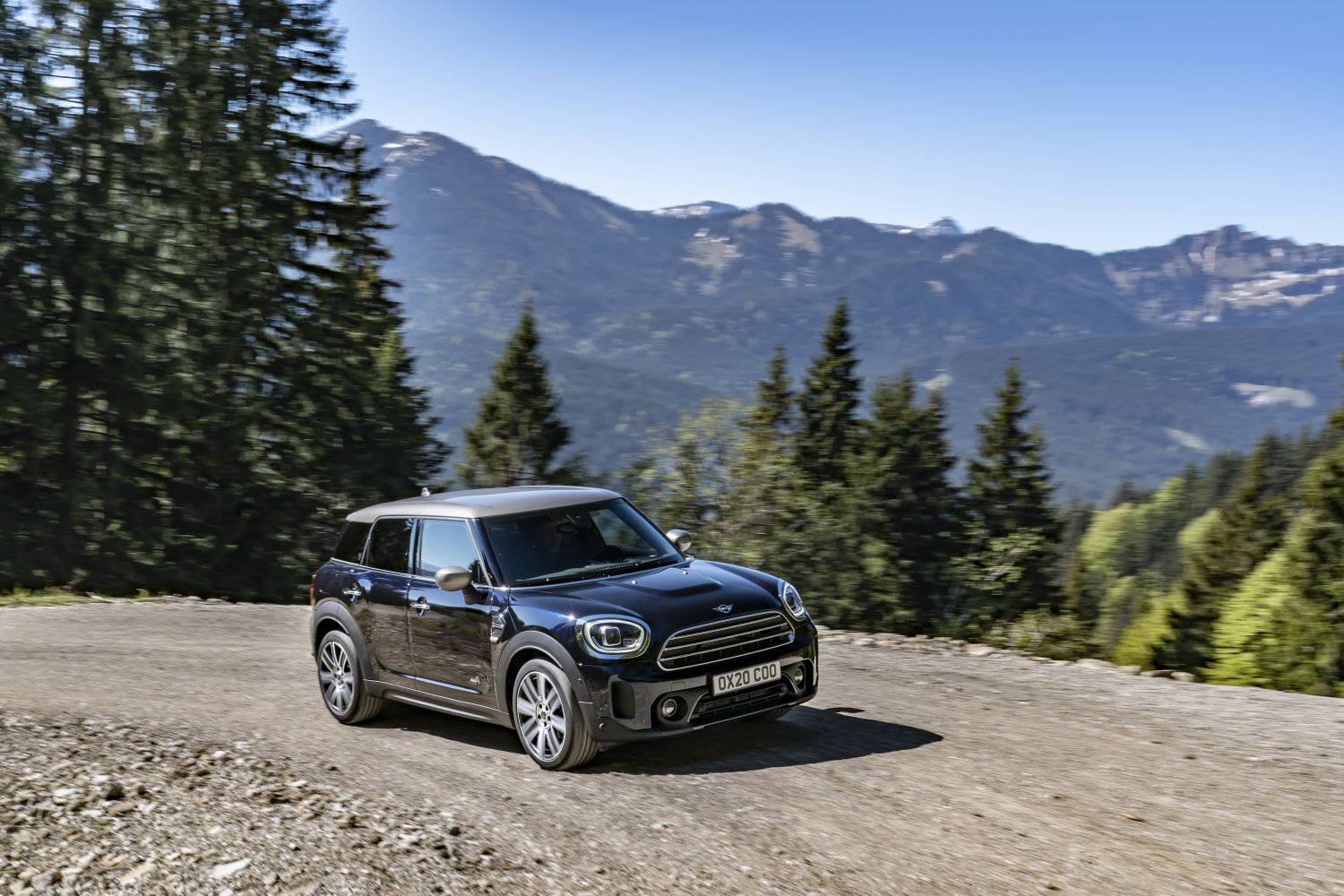 Két tucat fényképen a megújult Mini Countryman 14