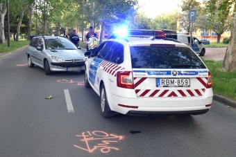 Kijött a frissen javított szombathelyi rendőrautó a szervizből, rögtön nekiment egy részeg