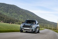 Két tucat fényképen a megújult Mini Countryman 183