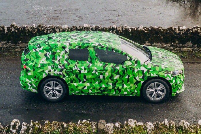 Csak villanymotor hajtja a legerősebb Škodát 6